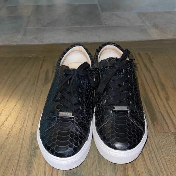 J/Slides Lacee Sneakers - Picture 2 of 9